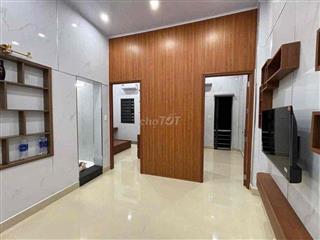 Cho thuê căn hộ  2 P/ngủ mặt tiền Phan Châu Trinh Full nội thất mới