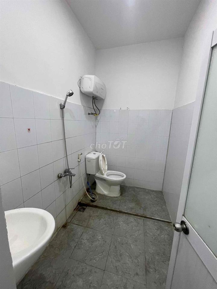 CHO THUÊ MẶT BẰNG KIỆT ÔTÔ HOÀNG DIỆU RỘNG RÃI