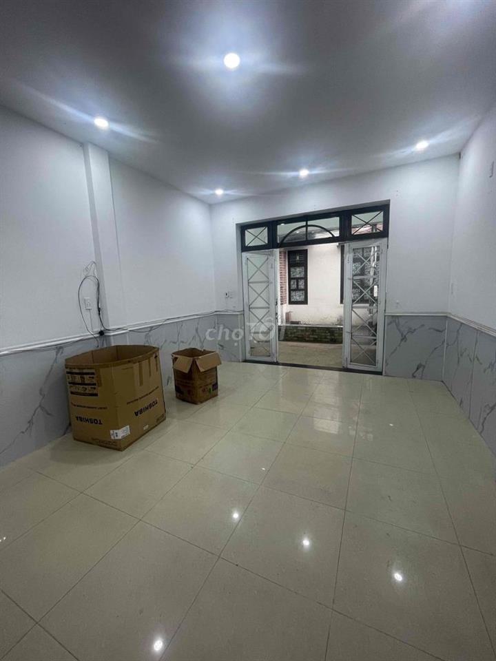CHO THUÊ MẶT BẰNG KIỆT ÔTÔ HOÀNG DIỆU RỘNG RÃI