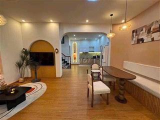 Cho thuê nhà 2 tầng Mới Kiệt Nguyễn Văn Linh gần sân bay Full nội thất