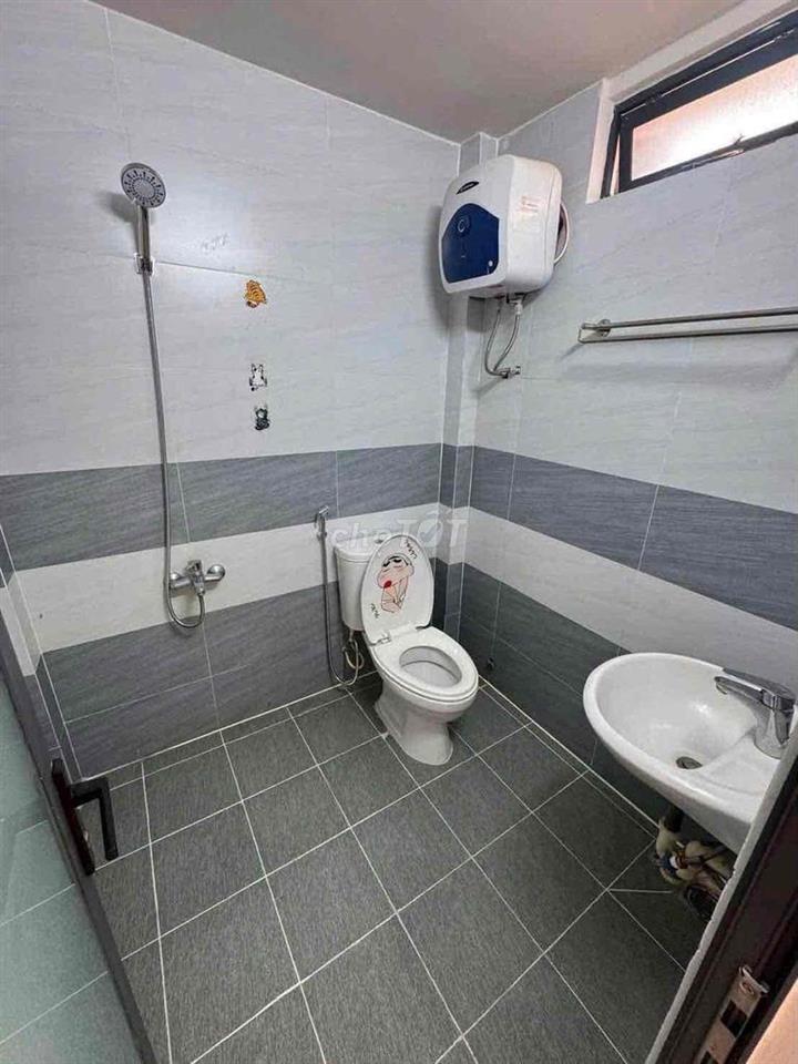 Cho thuê nhà 2 tầng Mới Kiệt Nguyễn Văn Linh gần sân bay Full nội thất
