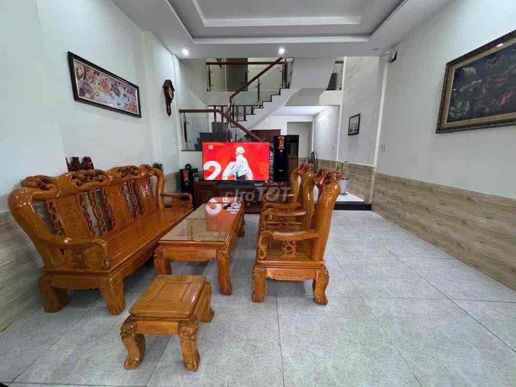Cho thuê mặt Trần Cừ gần Huỳnh Ngọc Huệ. Nội thất đầy đủ