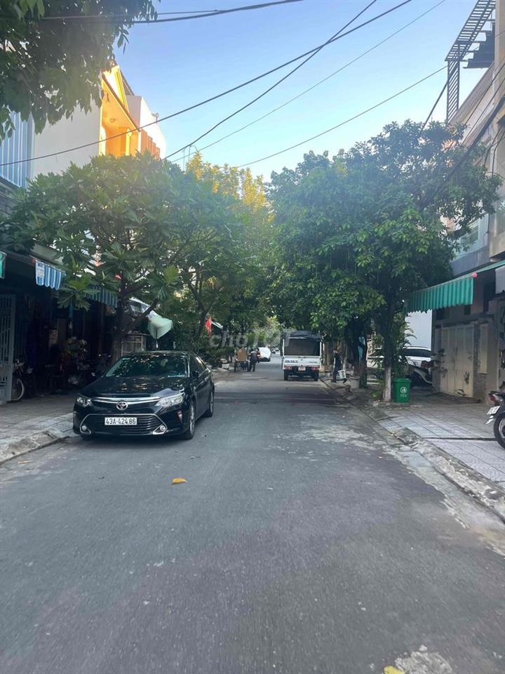 Cho thuê nhà 2 tầng mặt tiền Cao Xuân Huy. FULL nội thất gần Tố Hữu