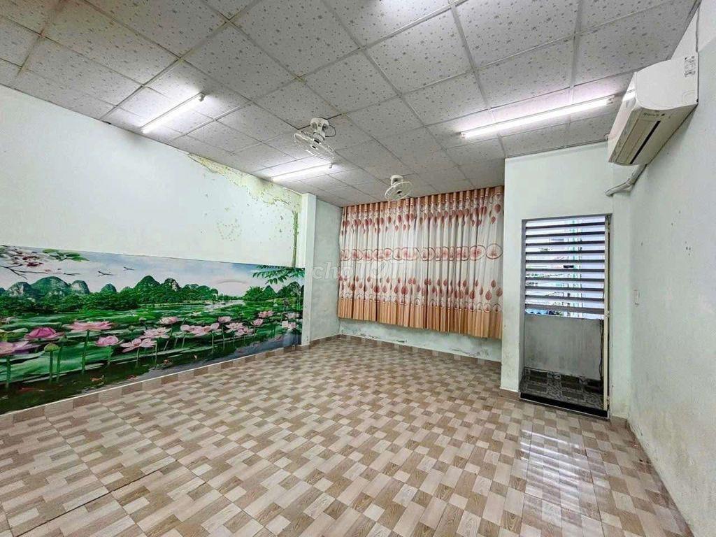 Nhà Mặt Tiền Kinh Doanh Sầm Uất