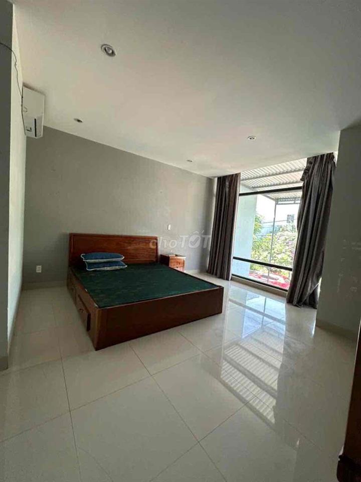 Cho thuê nhà khu Nam Việt Á 3pn giá 17tr