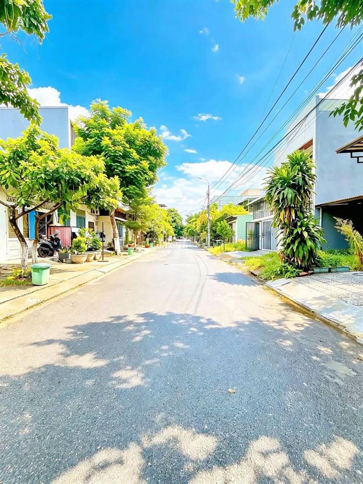 cho thuê nhà mặt tiền 7m5 sau lưng bến xe