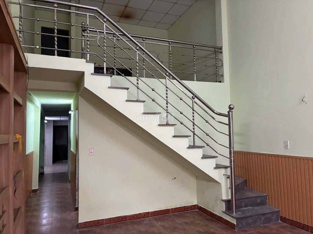 Cho thuê nhà mặt tiền Trường Chinh 3pn