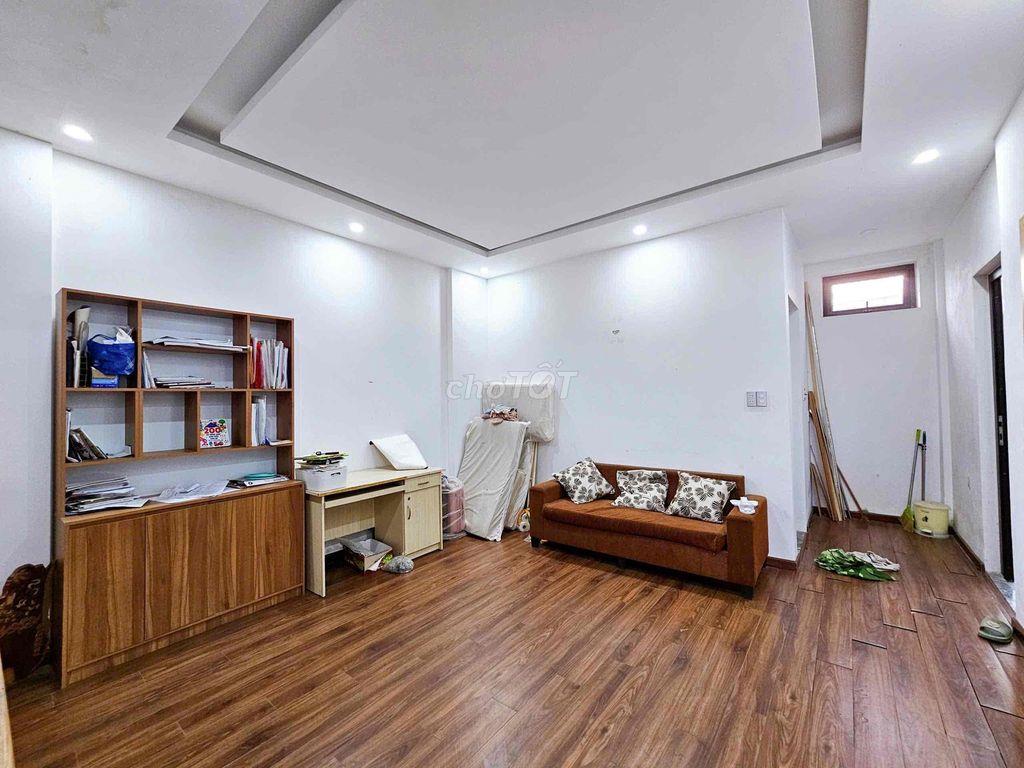 Nhà 2 tầng kiệt ô tô 500 Tôn Đản giá chỉ nhỉnh 3tỷ