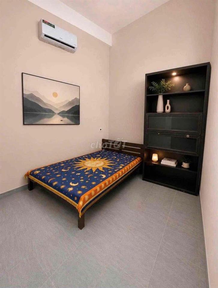 Nhà 2 tầng Đông Hải gần biển non nước full nội thất