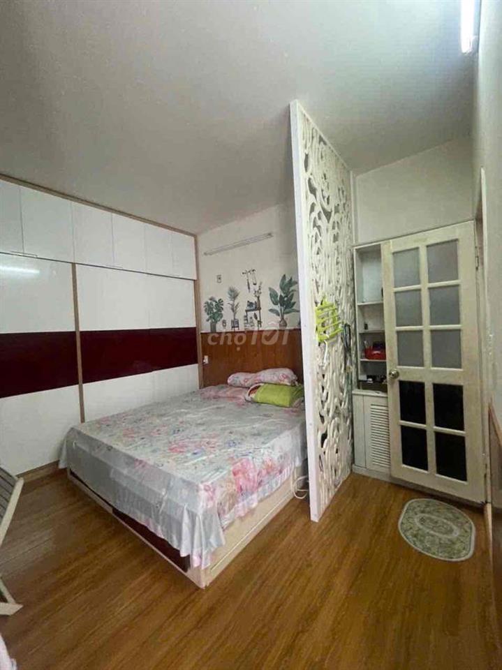 Nhà 4 tầng kiệt Ông Ích Khiêm đầy đủ nội thất