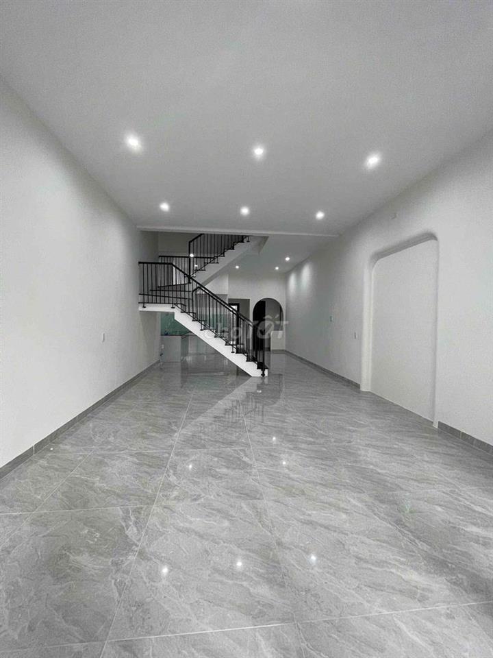 Nhà 3 tầng MT Phước Lý giá chỉ 11 triệu