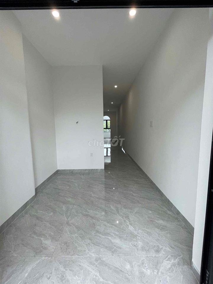 Nhà 3 tầng MT Phước Lý giá chỉ 11 triệu