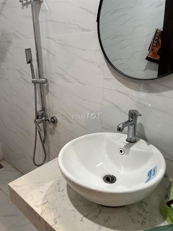 Nhà nguyên căn 3 tầng ,3 pn, 3wc,  vào ở ngay, đầy đủ tiện nghi