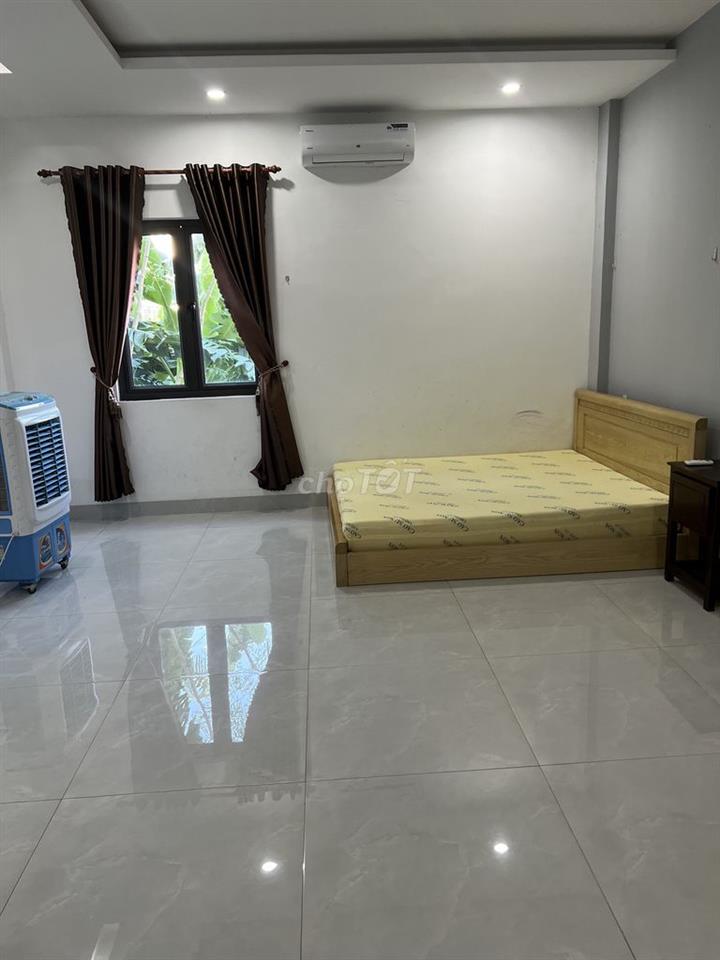 Nhà nguyên căn 3 tầng ,3 pn, 3wc,  vào ở ngay, đầy đủ tiện nghi