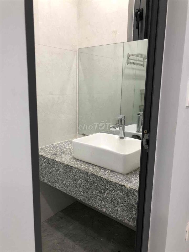 NHÀ 5 TẦNG 600m2 SỬ DỤNG LÊ THANH NGHỊ,KHU ĐÔNG ĐÚC,