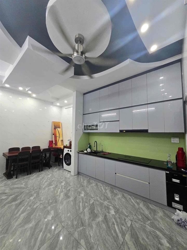 CĂN HỘ LÝ THƯỜNG KIỆT, KHU TRUNG TÂM. YÊN TĨNH, 45m2