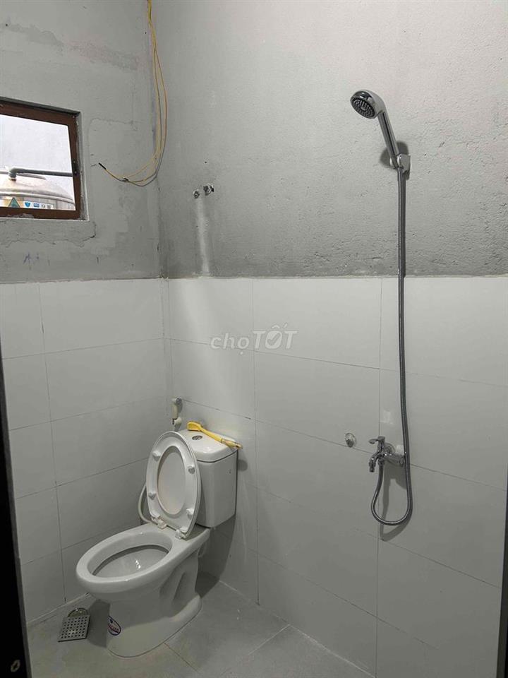 CHO THUÊ NGUYÊN CĂN NHÀ CẤP 4 ĐƯỜNG NGÔ VIẾT HỮU