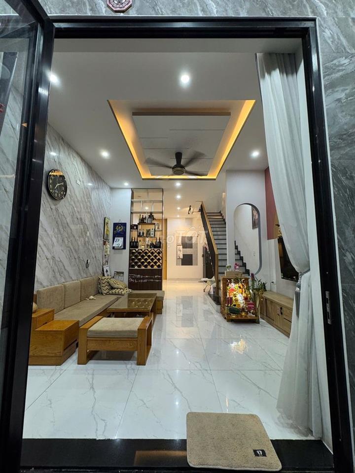 Cho thuê nhà 2 tầng kiệt NGÔ QUYỀN -  FULL NỘI THẤT - ra biển 5 phút