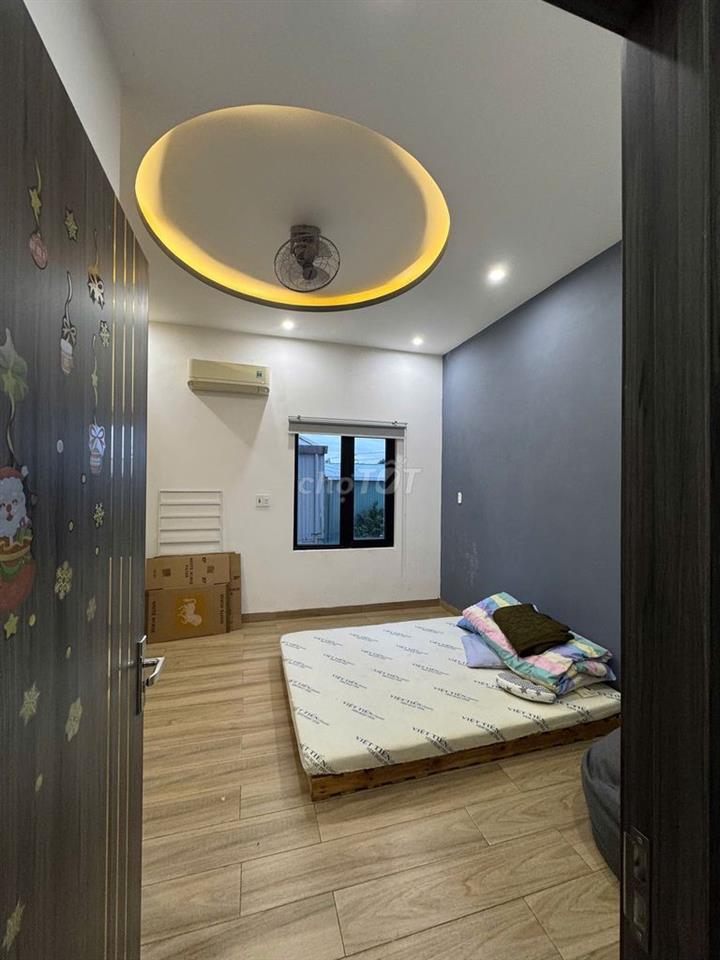 Cho thuê nhà 2 tầng kiệt NGÔ QUYỀN -  FULL NỘI THẤT - ra biển 5 phút