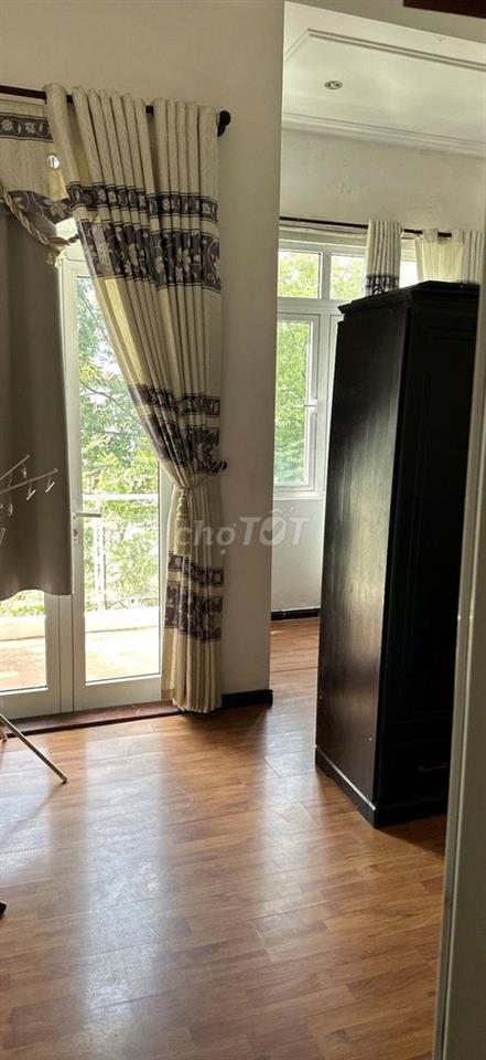 Nhà 2 tầng MT 5m5 kề CÁCH MẠNG THÁNG 8 - FULL NỘI THẤT - Ô TÔ ĐẬU ĐỖ