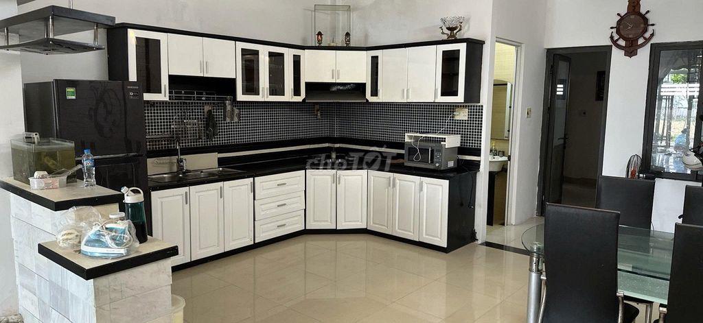 Nhà 2 tầng MT 5m5 kề CÁCH MẠNG THÁNG 8 - FULL NỘI THẤT - Ô TÔ ĐẬU ĐỖ