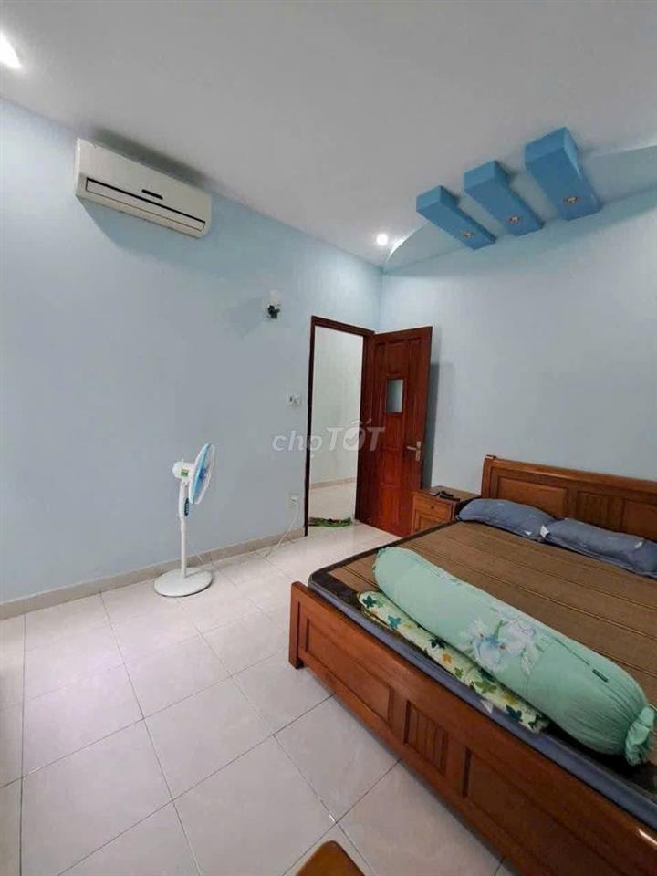 Cho thuê nhà 2 tầng đường 5m5 kề Phan Đăng Lưu - NỘI THẤT CƠ BẢN