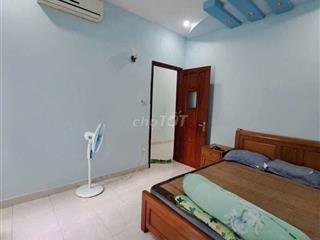 Cho thuê nhà 2 tầng đường 5m5 kề Phan Đăng Lưu - NỘI THẤT CƠ BẢN