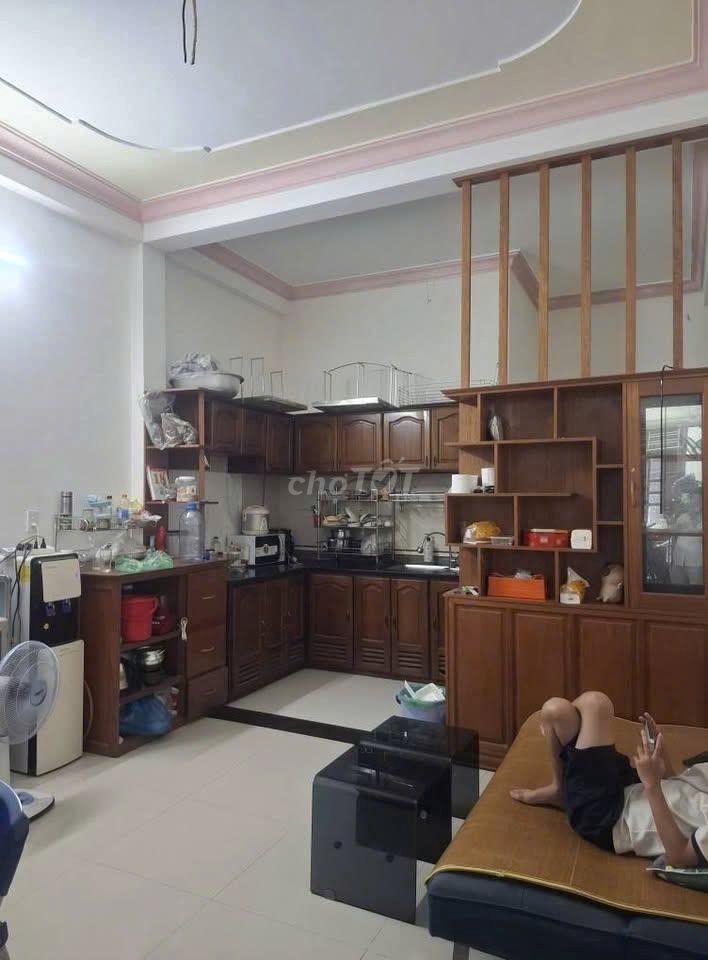 **  2 căn * Nhà 2 tầng MT 5m5 HÒA CƯỜNG NAM -  NỘI THẤT CƠ BẢN