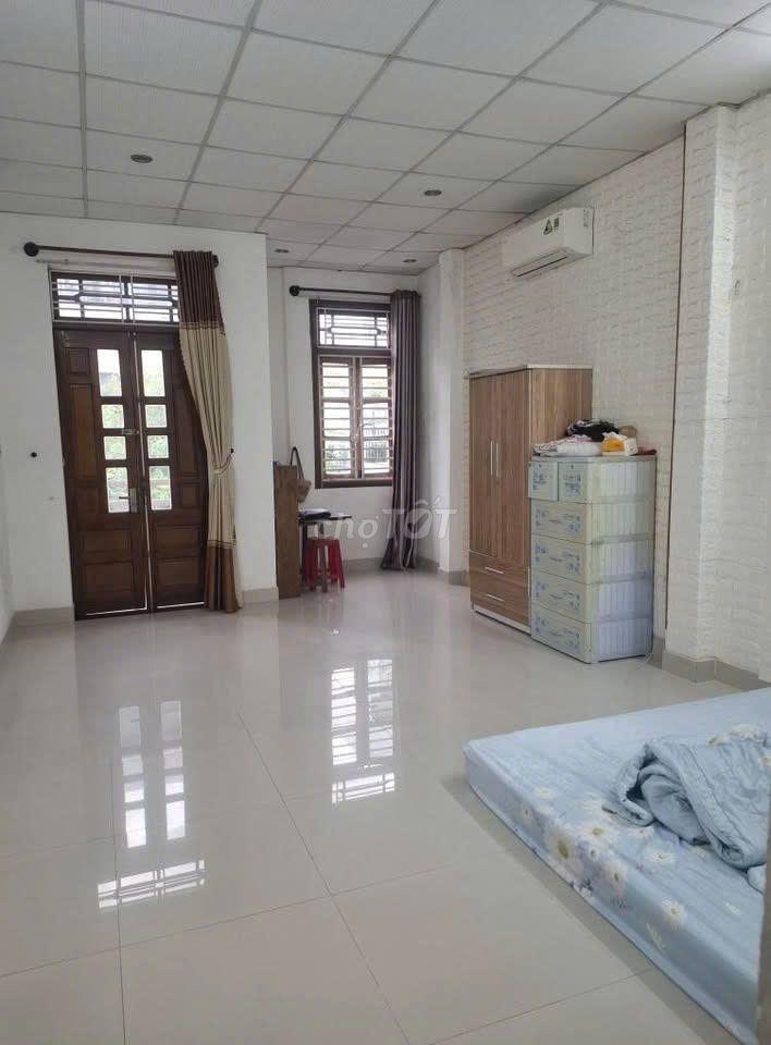 **  2 căn * Nhà 2 tầng MT 5m5 HÒA CƯỜNG NAM -  NỘI THẤT CƠ BẢN