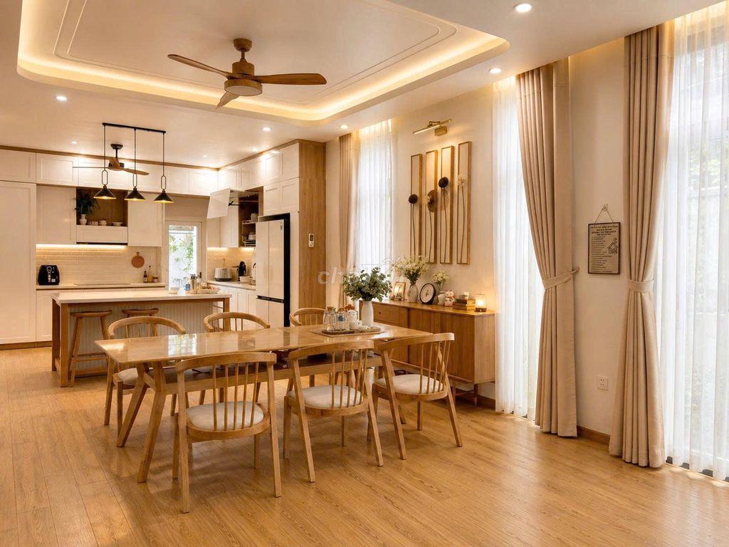Biệt thự Hoà Xuân