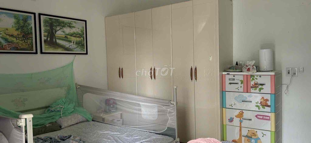Cho thuê nhà 2,5 tầng đường Bùi Trang Chước, giá rất rẻ.!