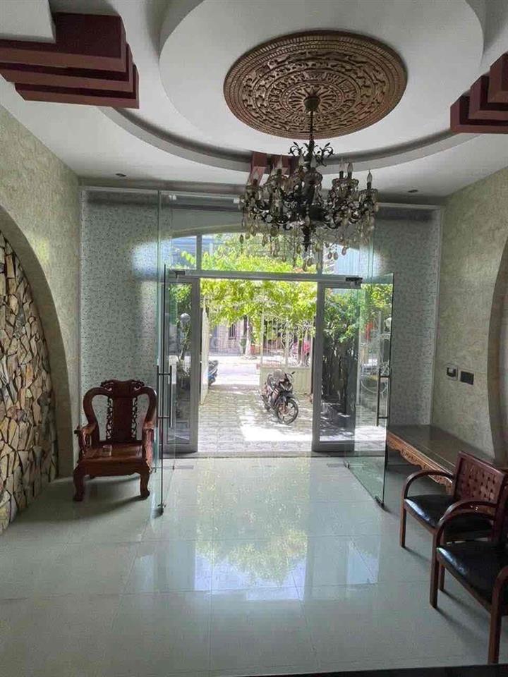 NHÀ VƯỜN GẦN CẦU SÔNG HÀN,3PN,3WC