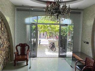 NHÀ VƯỜN GẦN CẦU SÔNG HÀN,3PN,3WC