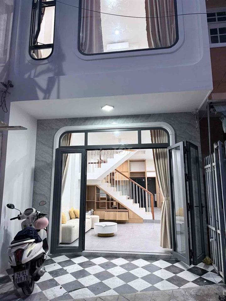 NHÀ ĐẸP TÔ HIẾN THÀNH,3PN,3WC