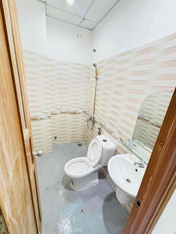 NHÀ MỚI NGUYỄN CÔNG TRỨ,Ở,KD
