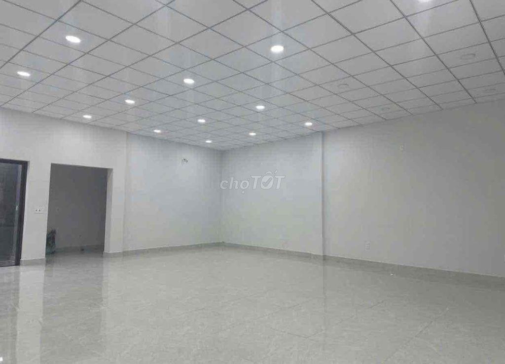 Mặt Bằng Cho Thuê 120m Ngang 8m Đường 10m5 Chính Hữu