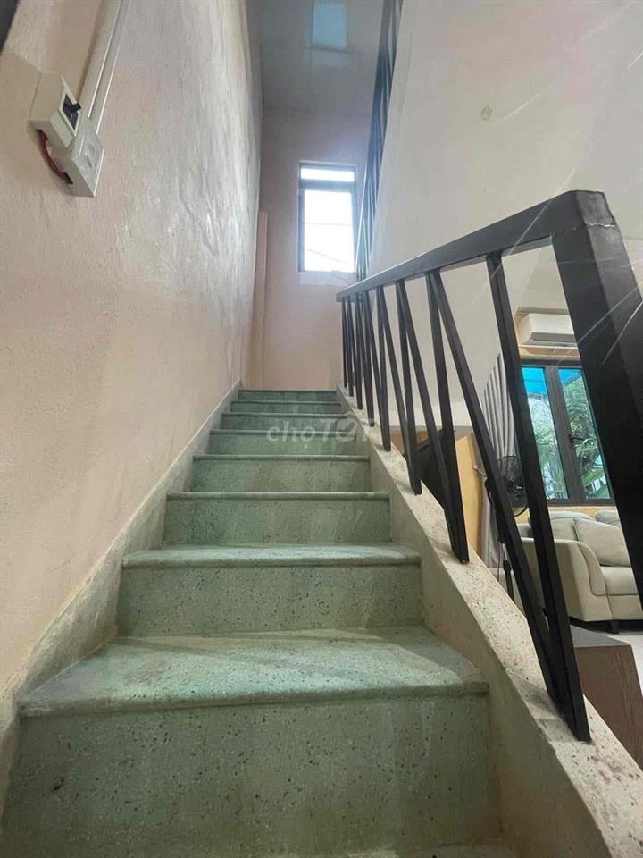 Cho Thuê Nhà Kiểu ViLa 2pn, 3wc, Full Nội Thất, Khu Gần Biển Mỹ khê
