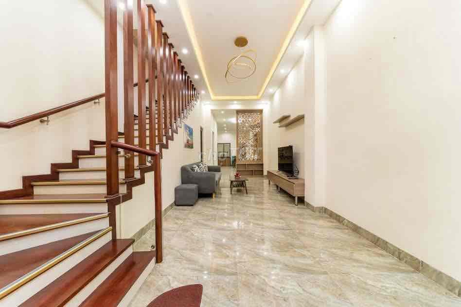 Cho Thuê Nhà 3 Tầng 2pn, 3wc, Full Nội Thất, Khu Gần Cầu Sông Hàn