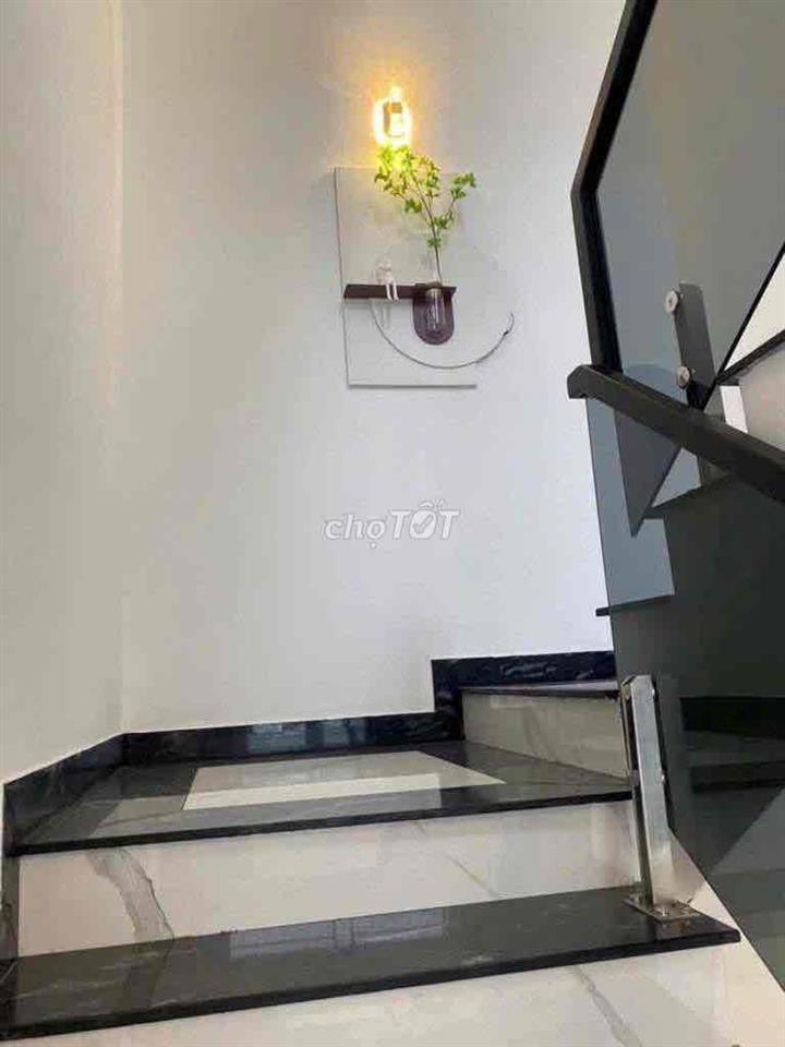 CHO THUÊ NHÀ 4 TẦNG - HUY CẬN, HOÀ CƯỜNG