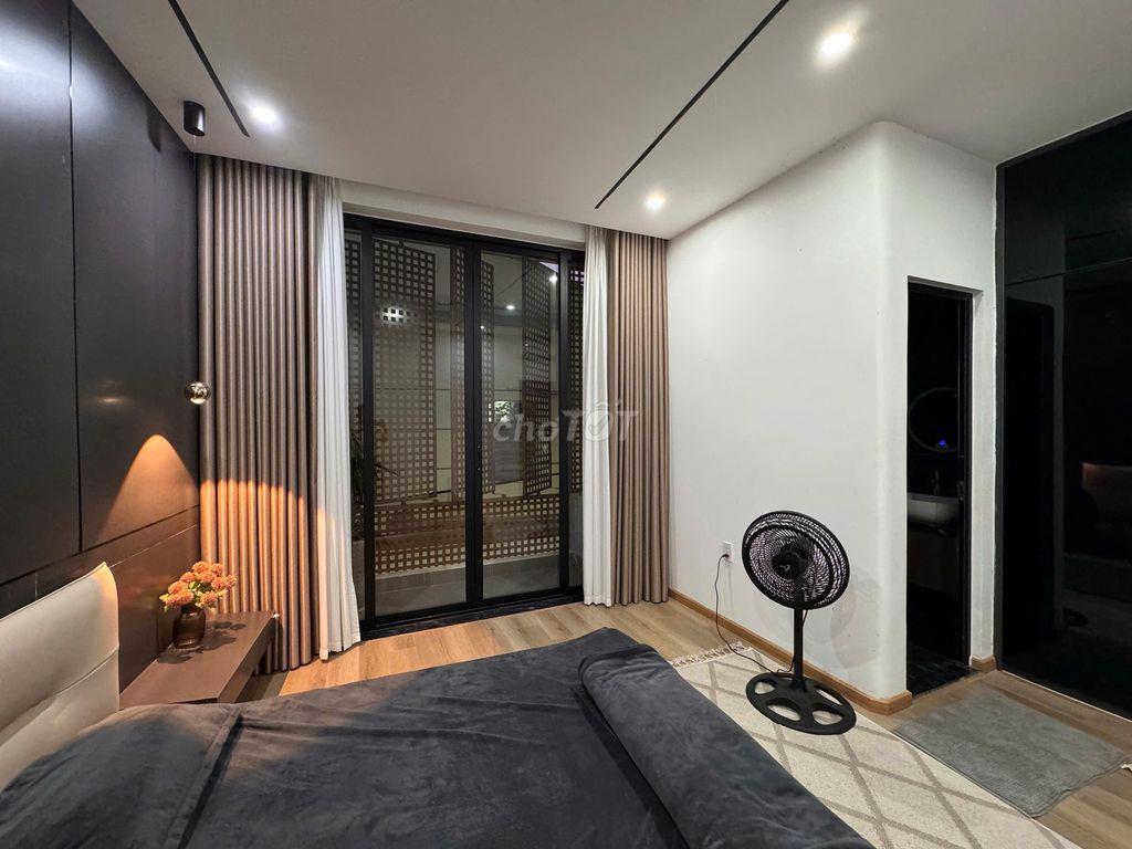 Nhà 3 tầng mới hoàn thiện 3PN 4WC gần đường Duy Tân