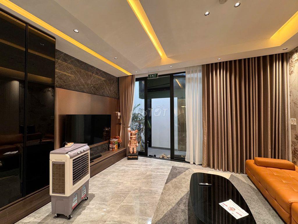 Nhà 3 tầng mới hoàn thiện 3PN 4WC gần đường Duy Tân