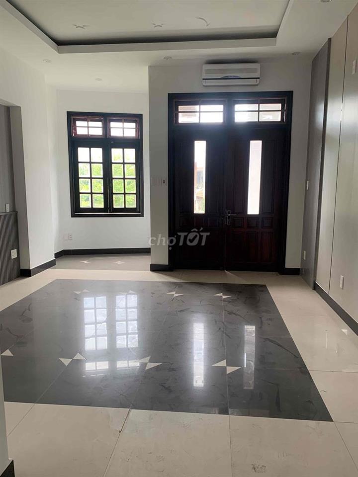 Cho thuê nhà nguyên căn 4 tầng mặt tiền Hải Hồ