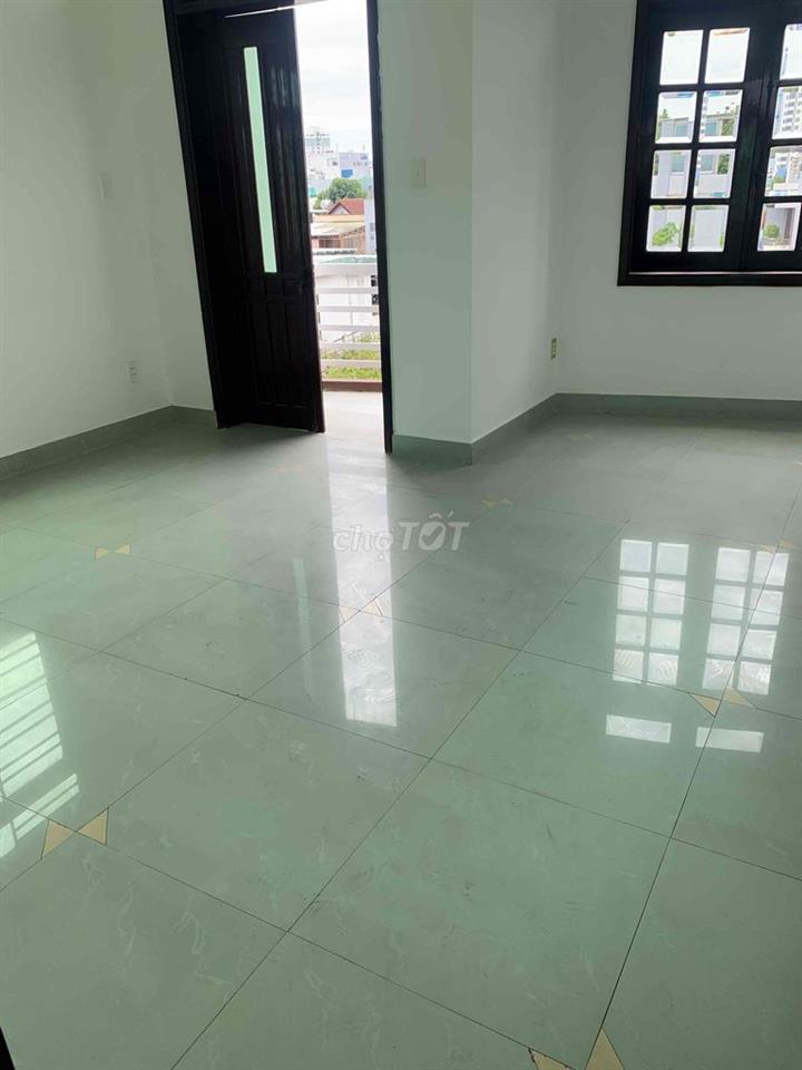 Cho thuê nhà nguyên căn 4 tầng mặt tiền Hải Hồ