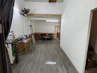 Cho thuê nhà 2 mặt kiệt . Kiệt oto
