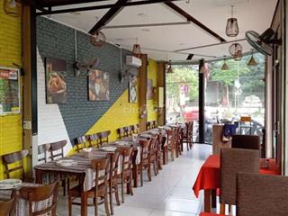 Sang nhượng nhà hàng Ấn Độ đã hoạt động được 7 năm