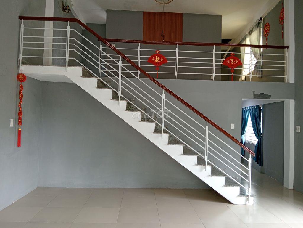 Cho thuê nhà nguyên căn 140 m2 cuối đường Tôn Đản, Cẩm Lệ, Đà Nẵng