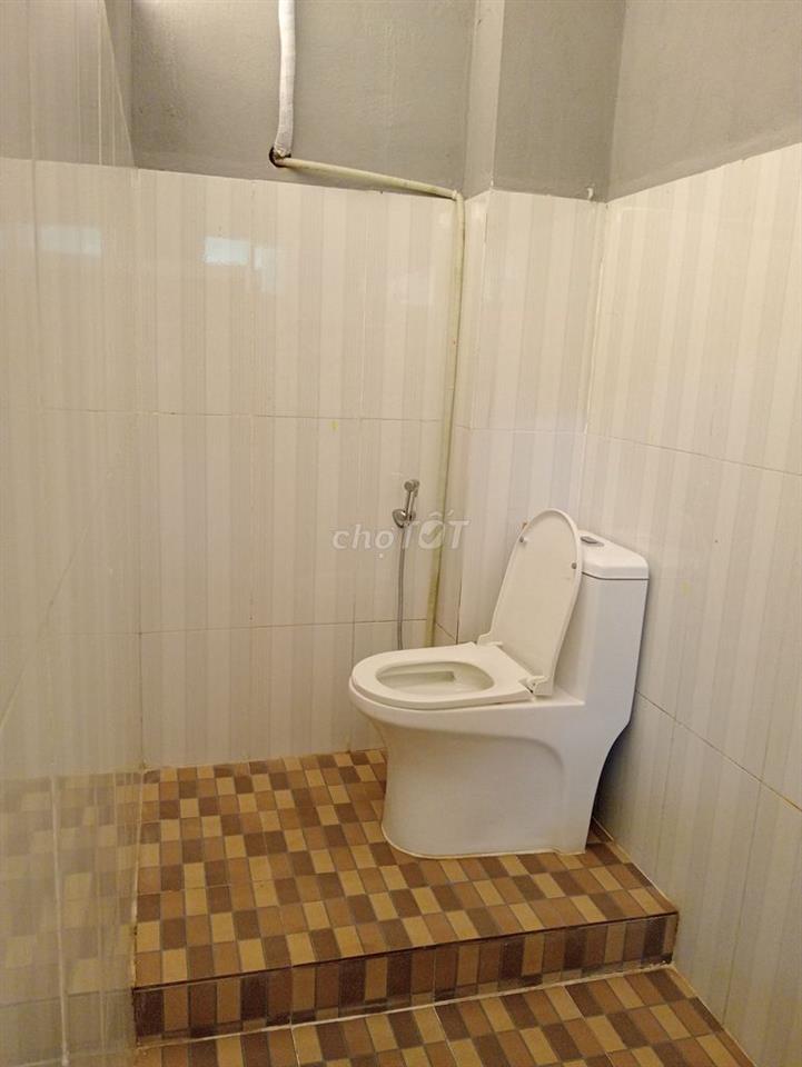 Cho thuê nhà nguyên căn 140 m2 cuối đường Tôn Đản, Cẩm Lệ, Đà Nẵng