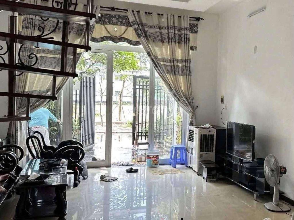 NHÀ 2 TẦNG, 3PN, 90M2, CÓ NỘI THẤT ĐƯỜNG TRIỆU QUỐC ĐẠT