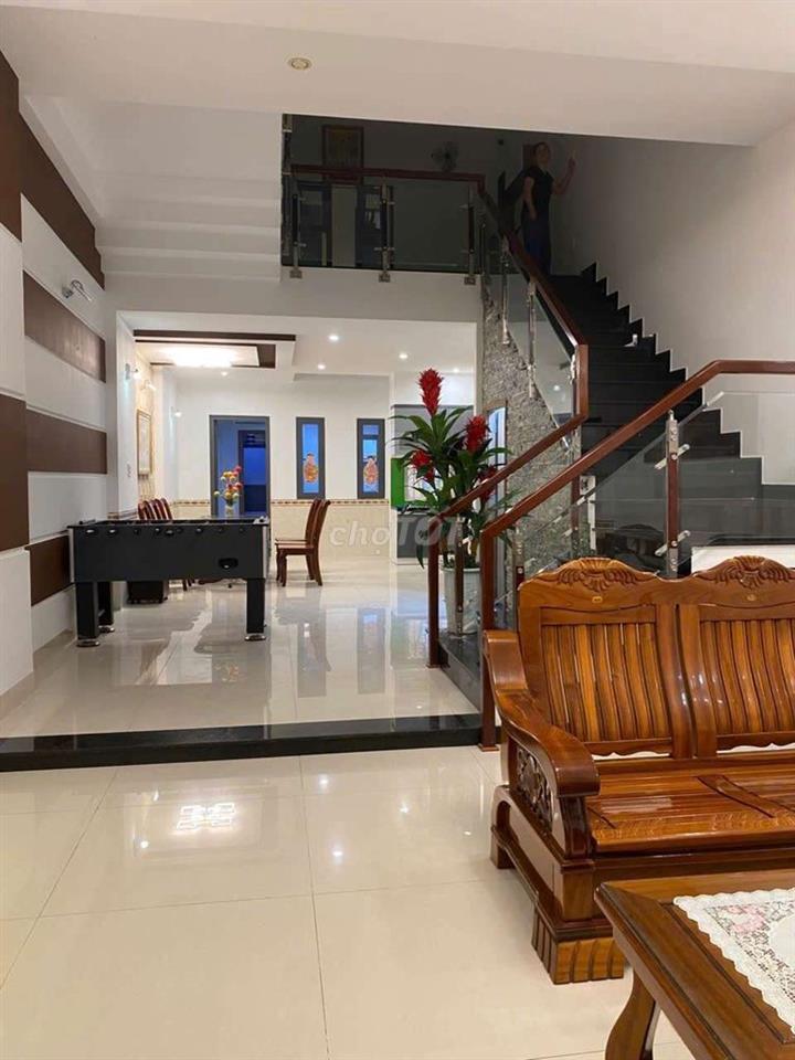 NHÀ 3 TẦNG, 125M2, ĐƯỜNG 10M5 LƯƠNG TRÚC ĐÀM, CÓ NỘI THẤT, GẦN BẾN XE
