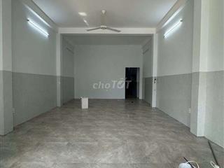 NHÀ 2 TẦNG, 105M2, 3PN, ĐƯỜNG 7M5 GẦN CHỢ HOÀ MỸ, PHÒNG KHÁCH RỘNG
